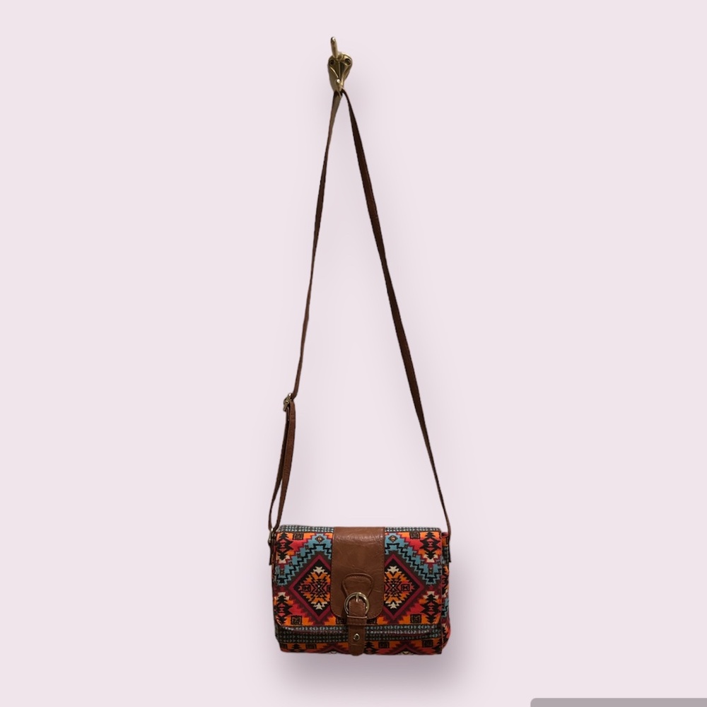 NWOT Adorable Brash Crossbody Purse with South Western Pattern - Picture 2 of 9
